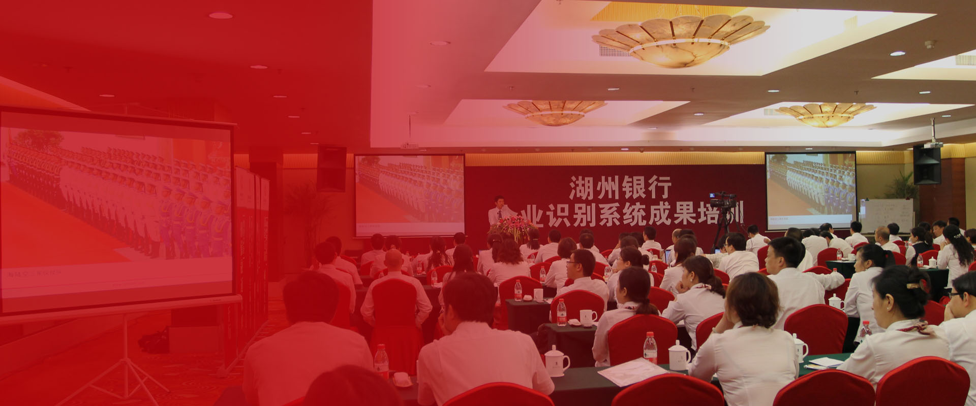 九游会(J9.com):真人游戏第一品牌,顶级享受!